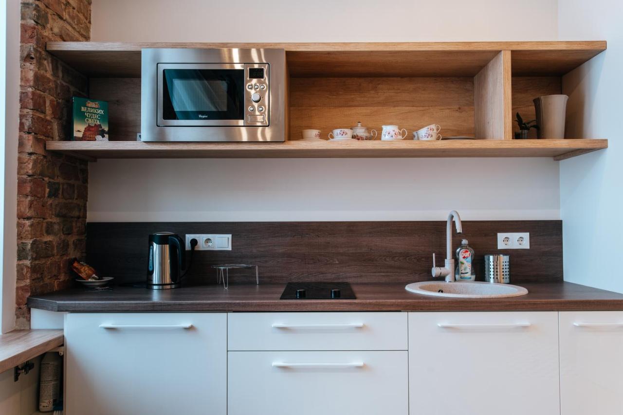 Stylish Latvian-Style Studio Apartment Near City Center, Parks, Cafes & Public Transit Рига Екстер'єр фото