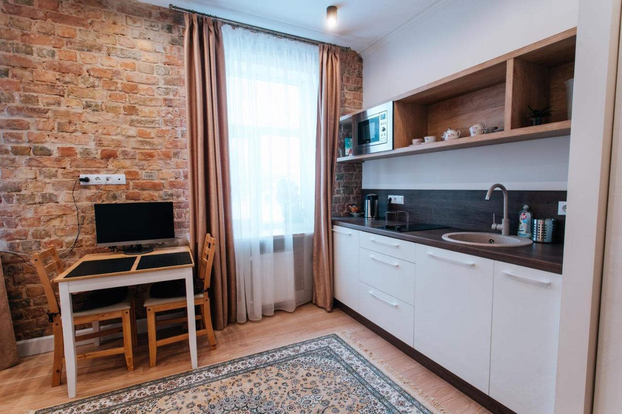 Stylish Latvian-Style Studio Apartment Near City Center, Parks, Cafes & Public Transit Рига Екстер'єр фото